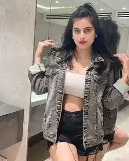 escorts services Manali